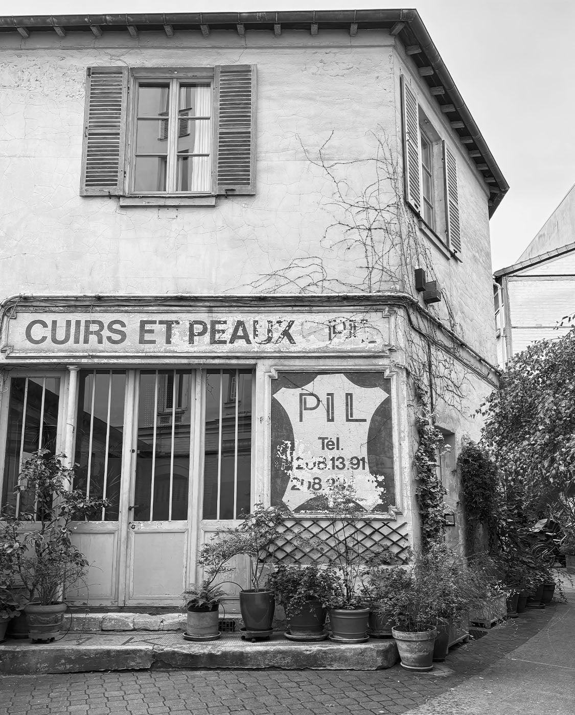 KINRADEN GUIDE TO PARIS