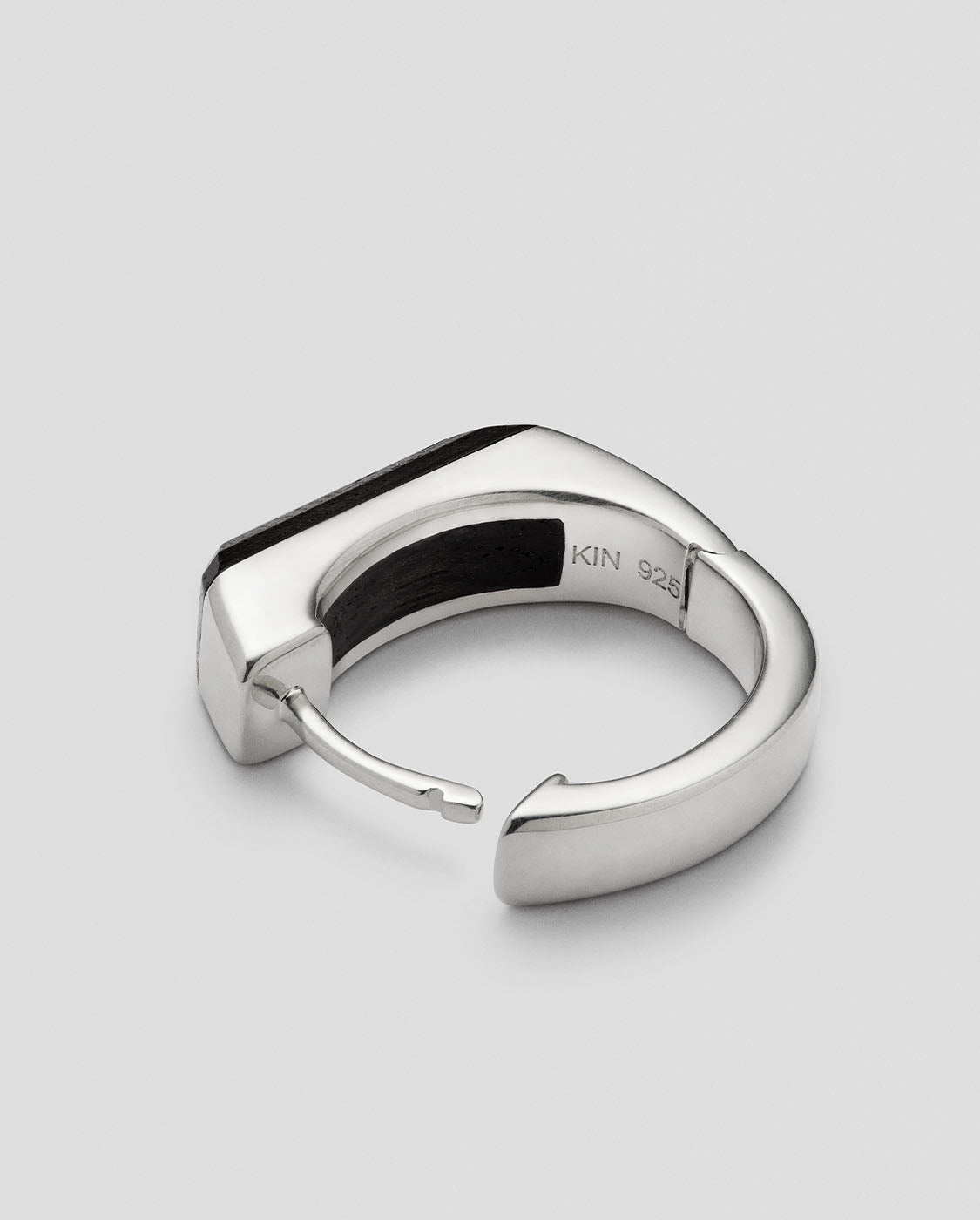 STORY BEHIND THE EPIECE - RESONANCE Earring