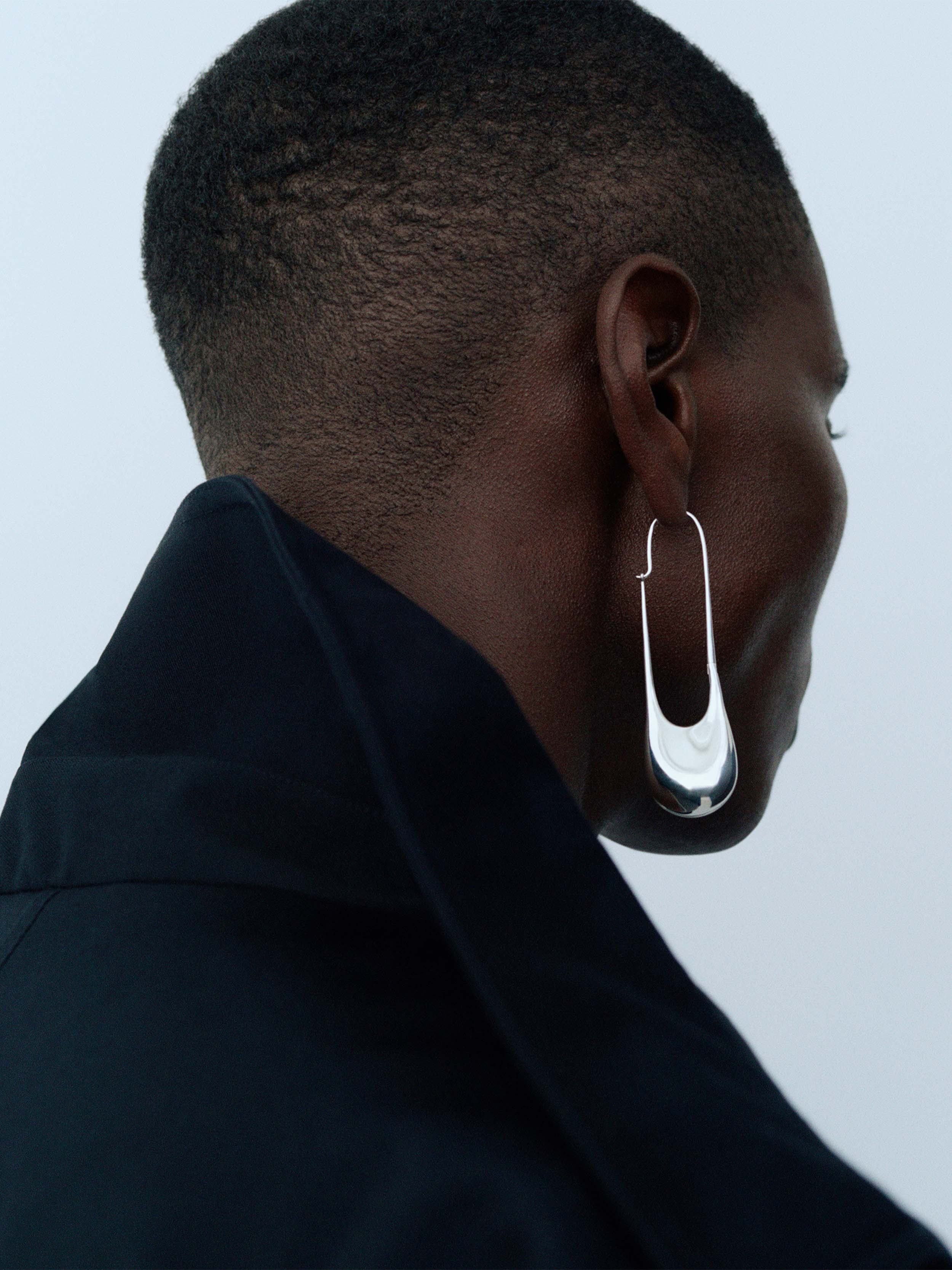 IONIC EARRING