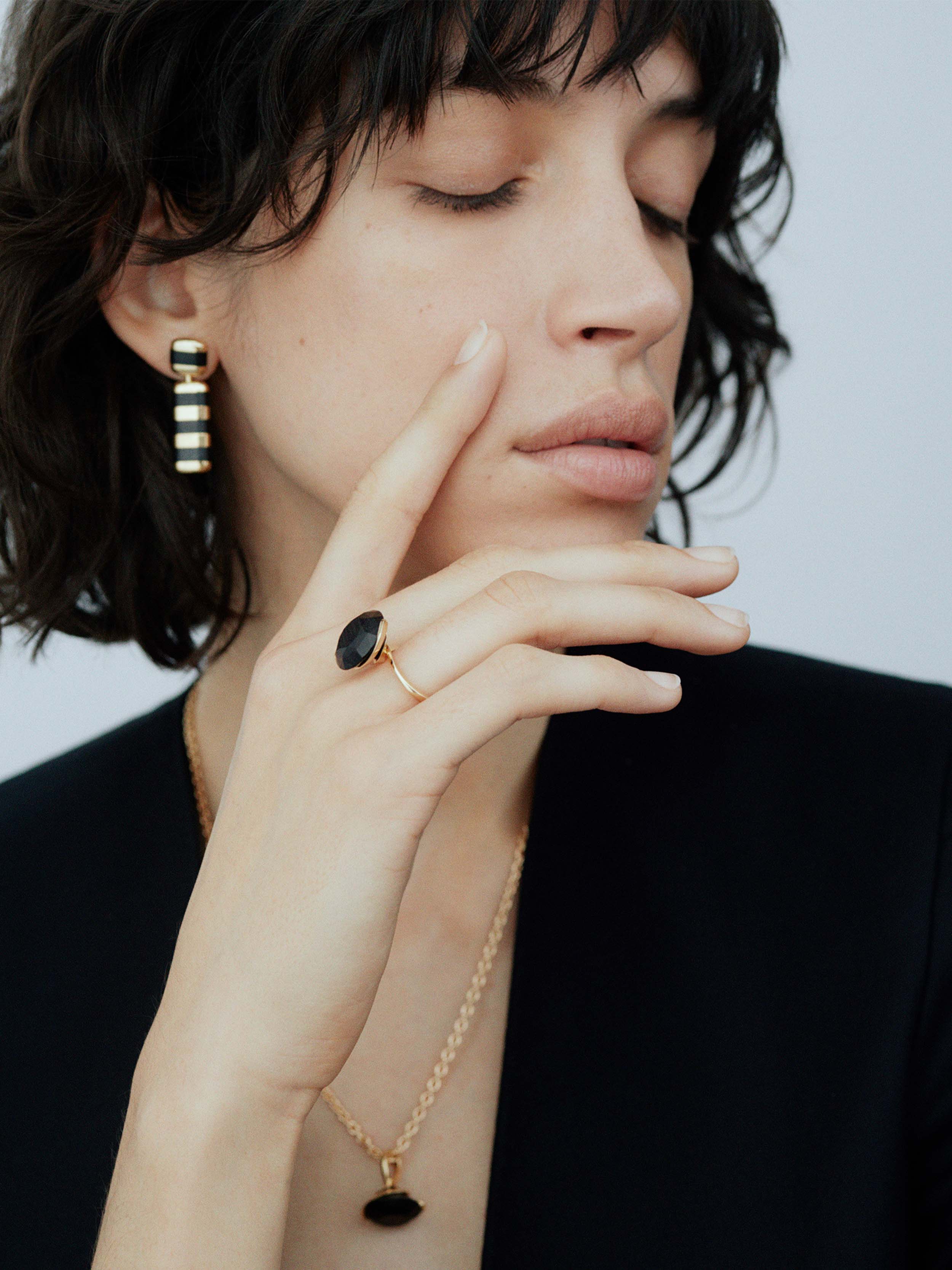 PETAL RING 7CT. BRILLIANT CUT MPINGO