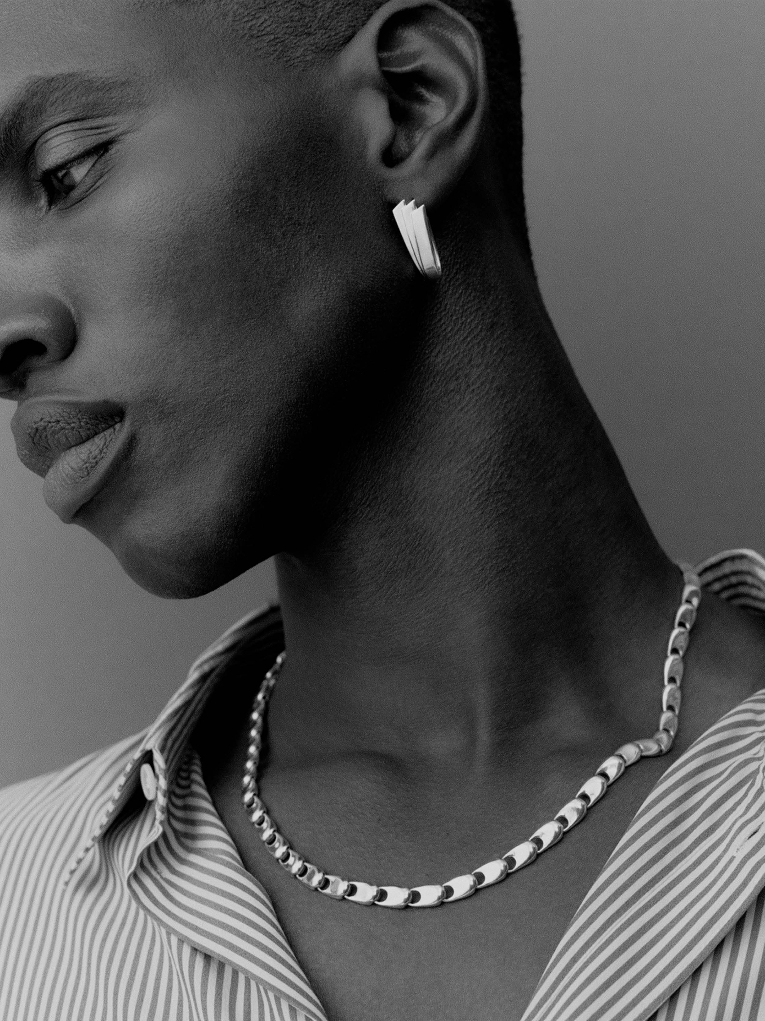 SYMMETRY EARRING RIGHT