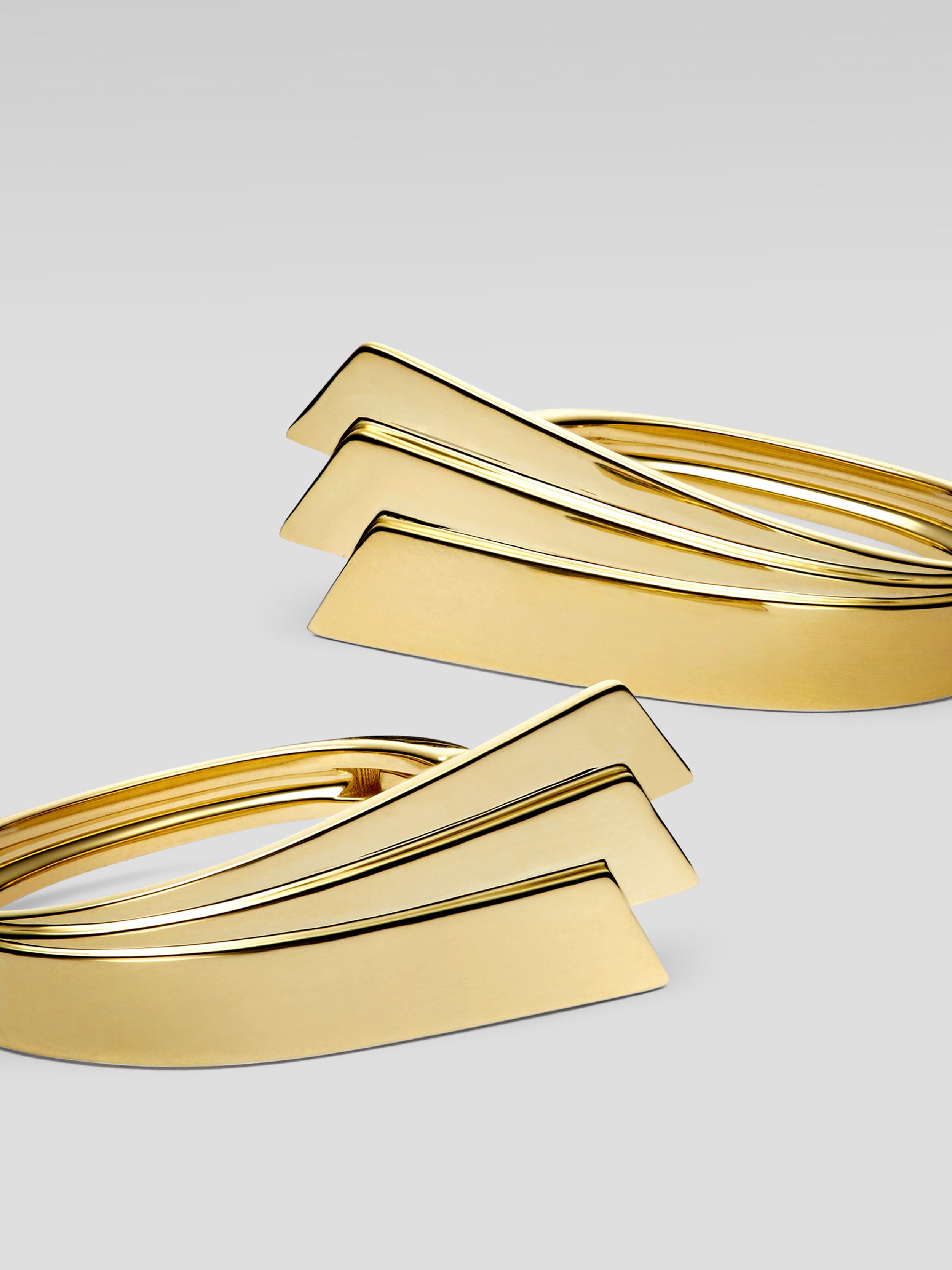 SYMMETRY EARRING RIGHT