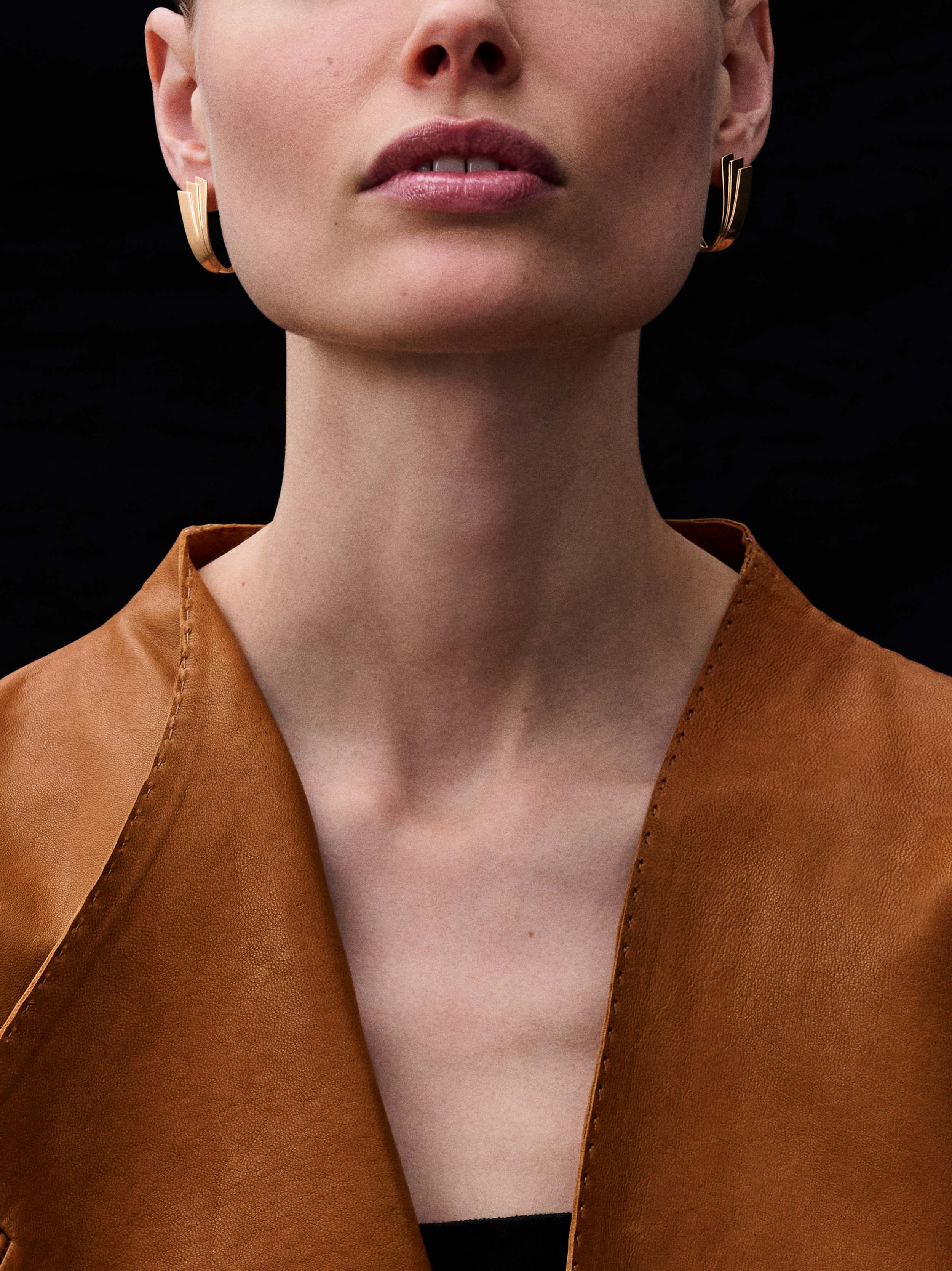 SYMMETRY EARRING RIGHT