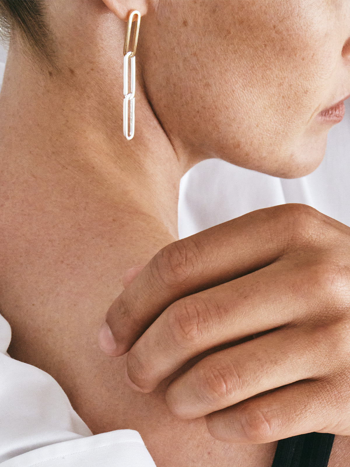 KINRADEN APS THE SIGH III EARRING Earrings