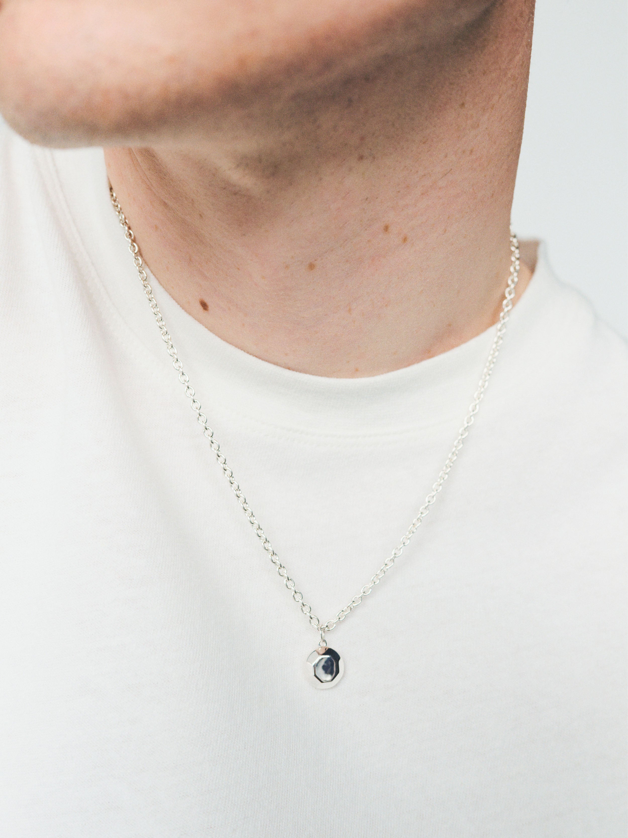 WHO MAY PENDANT