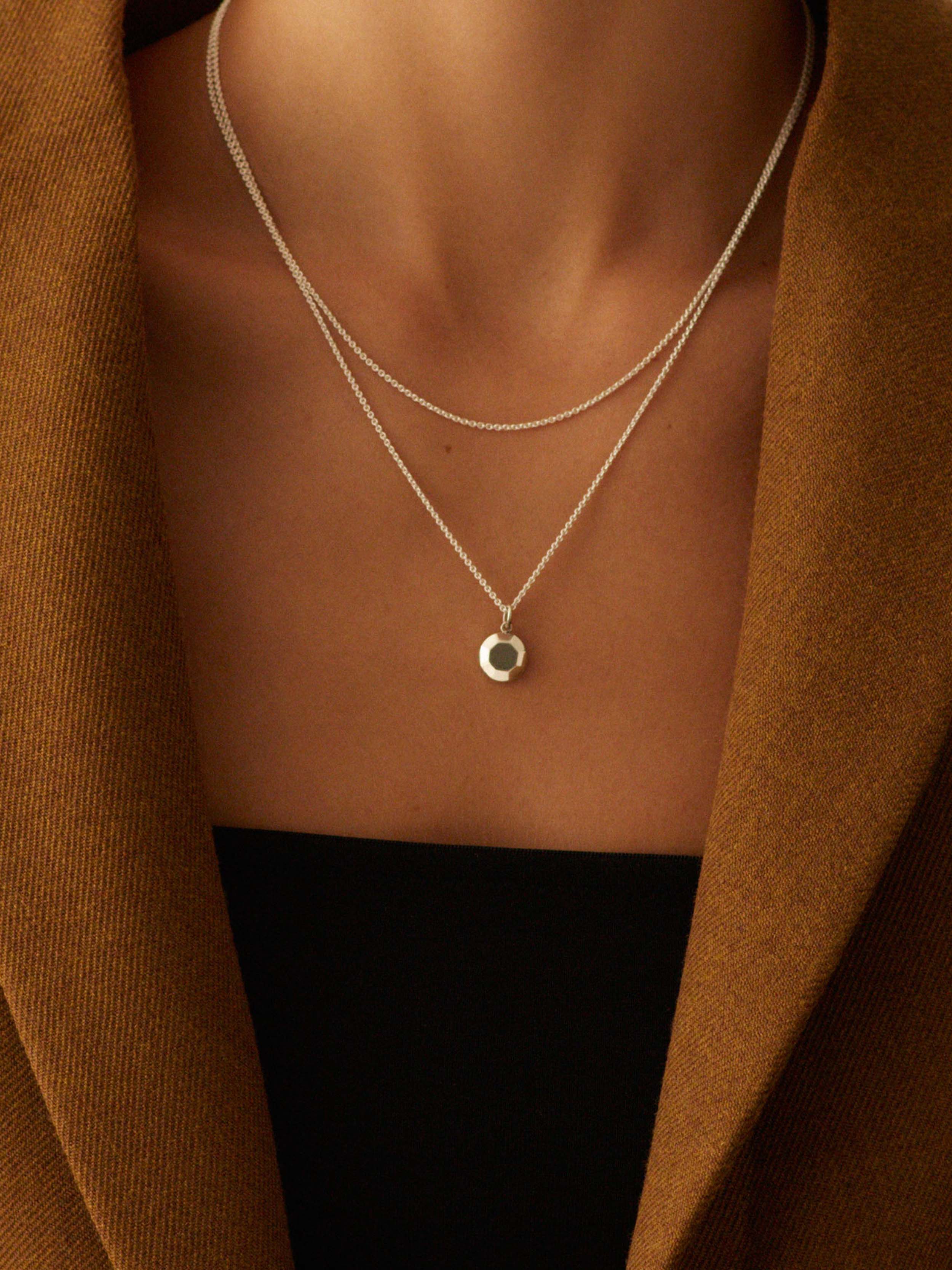 KINRADEN APS WHO MAY Pendant - sterling silver Pendants
