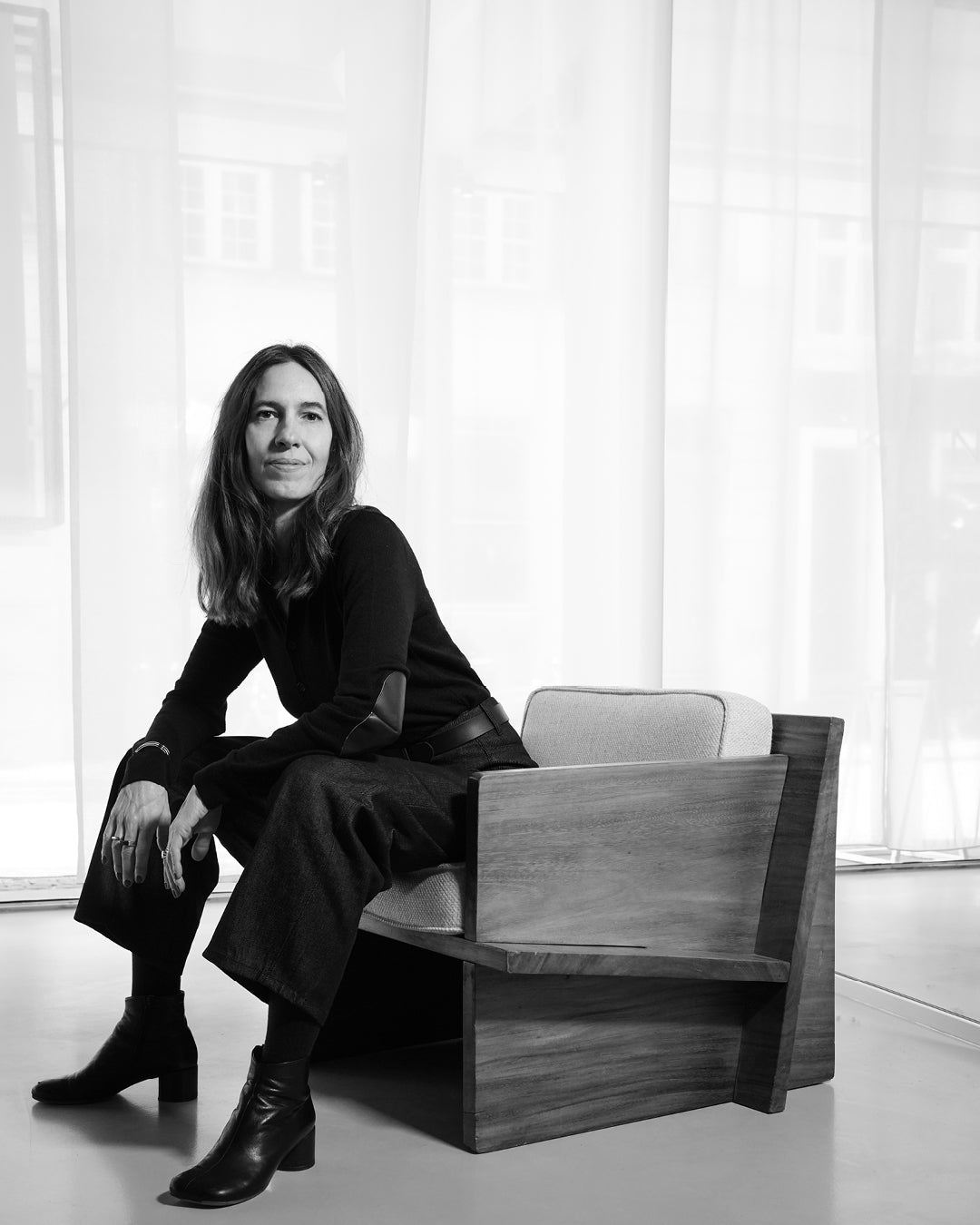 Nanna Hjortenberg with KINRADEN jewellery