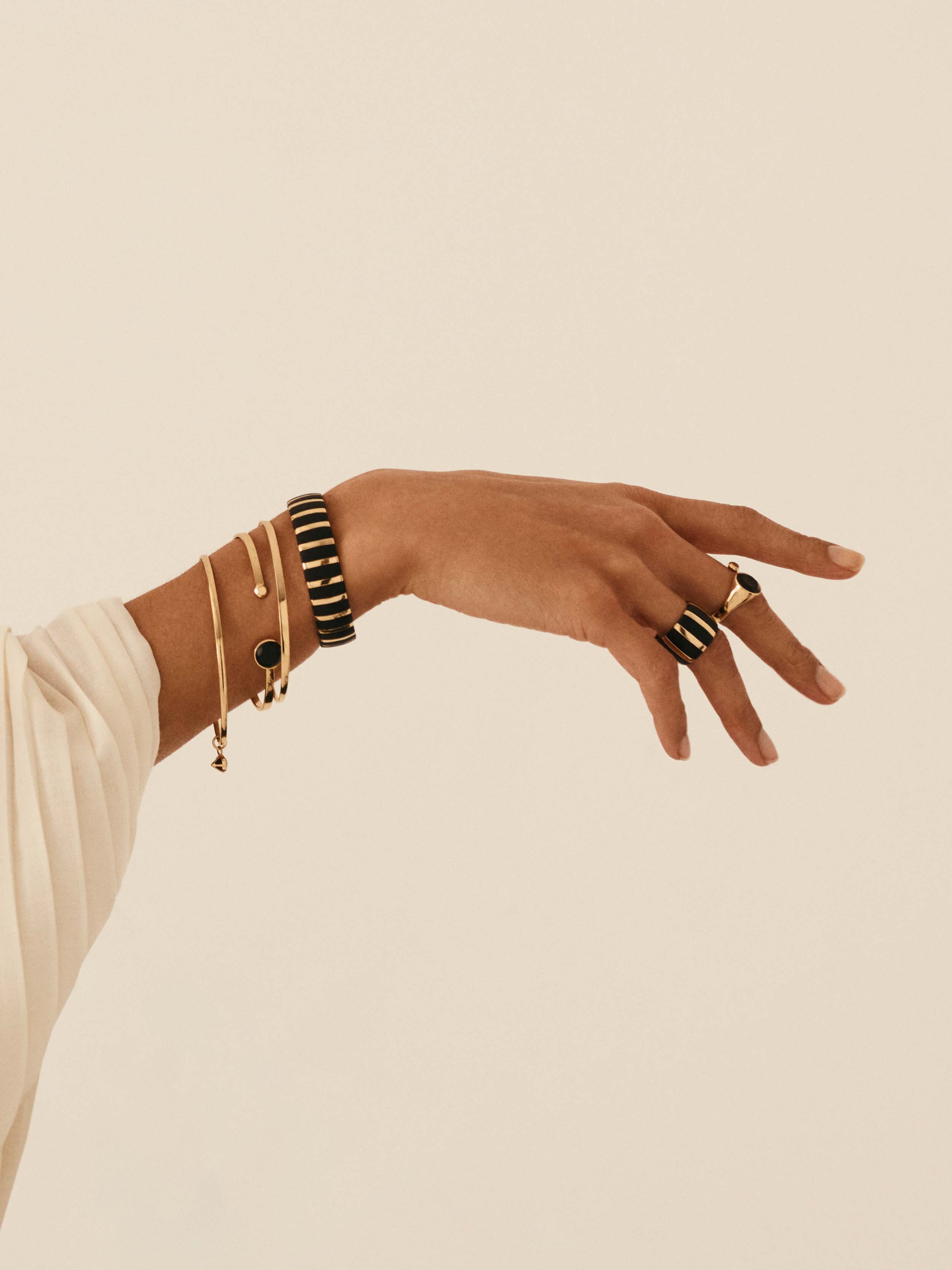 HELENA BRACELET MEDIUM