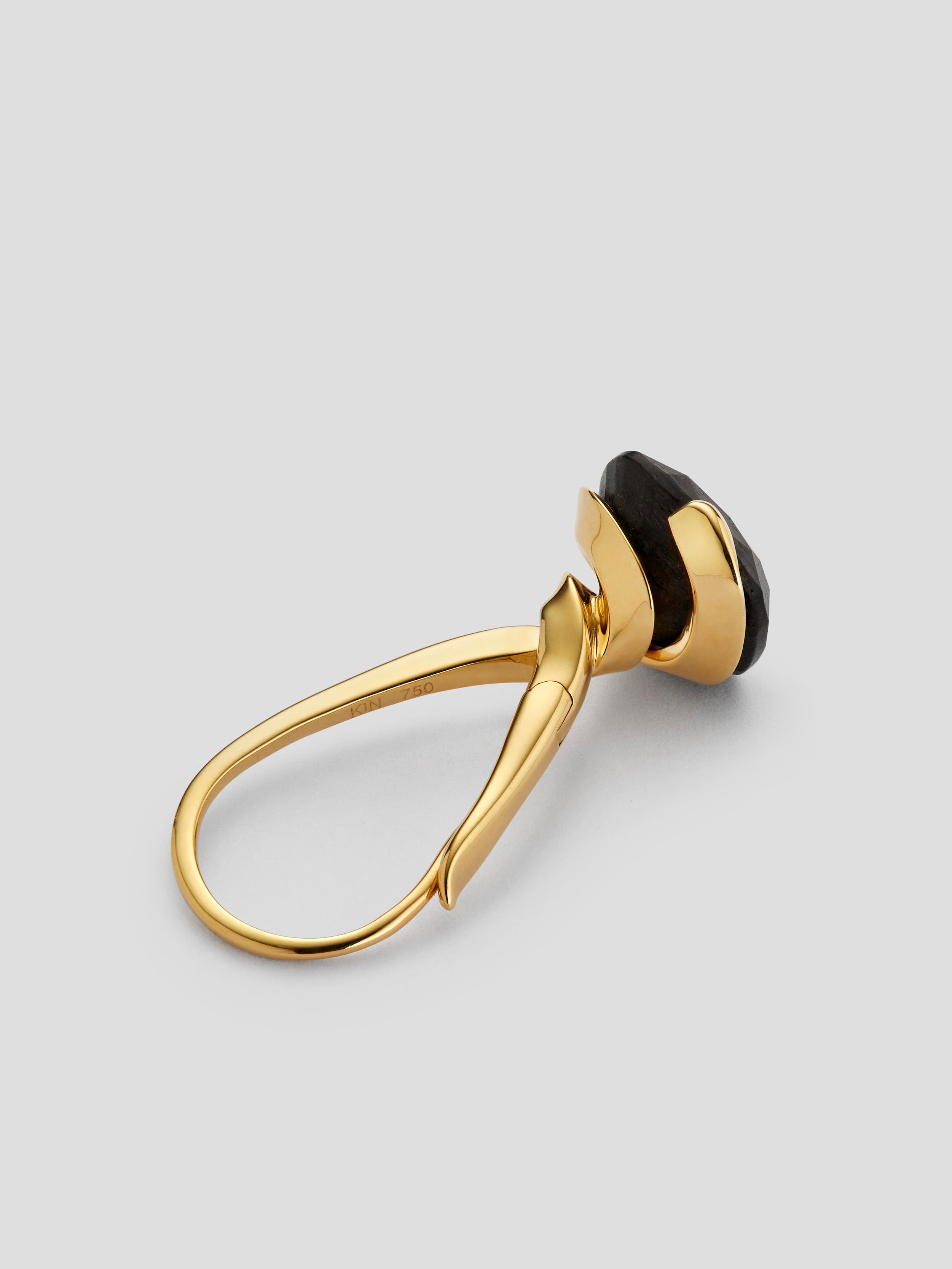 MIST EARRING 3CT. CUSHION CUT MPINGO RIGHT