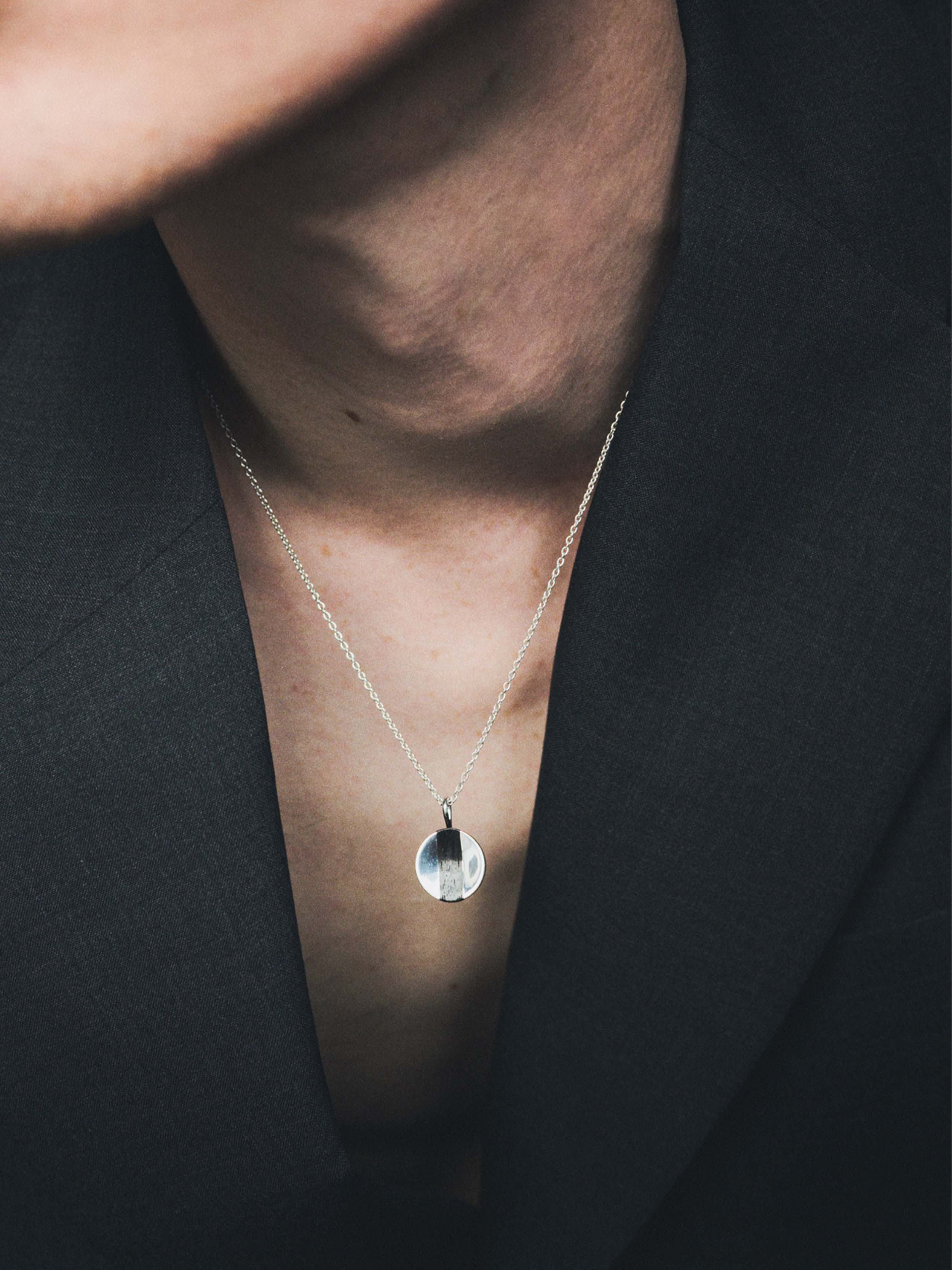 OSKAR PENDENTIF