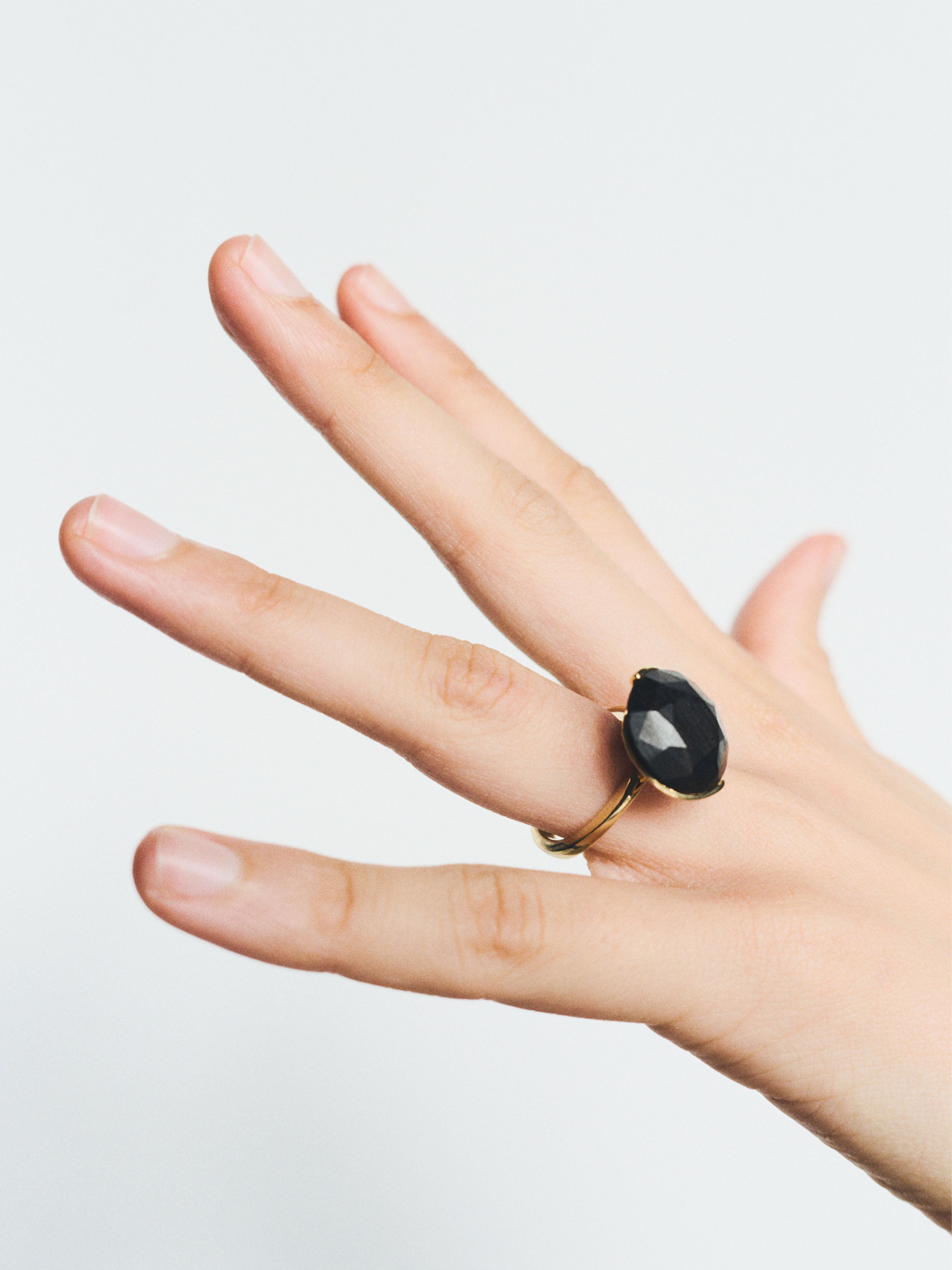 PETAL RING 7CT. BRILLIANT CUT MPINGO