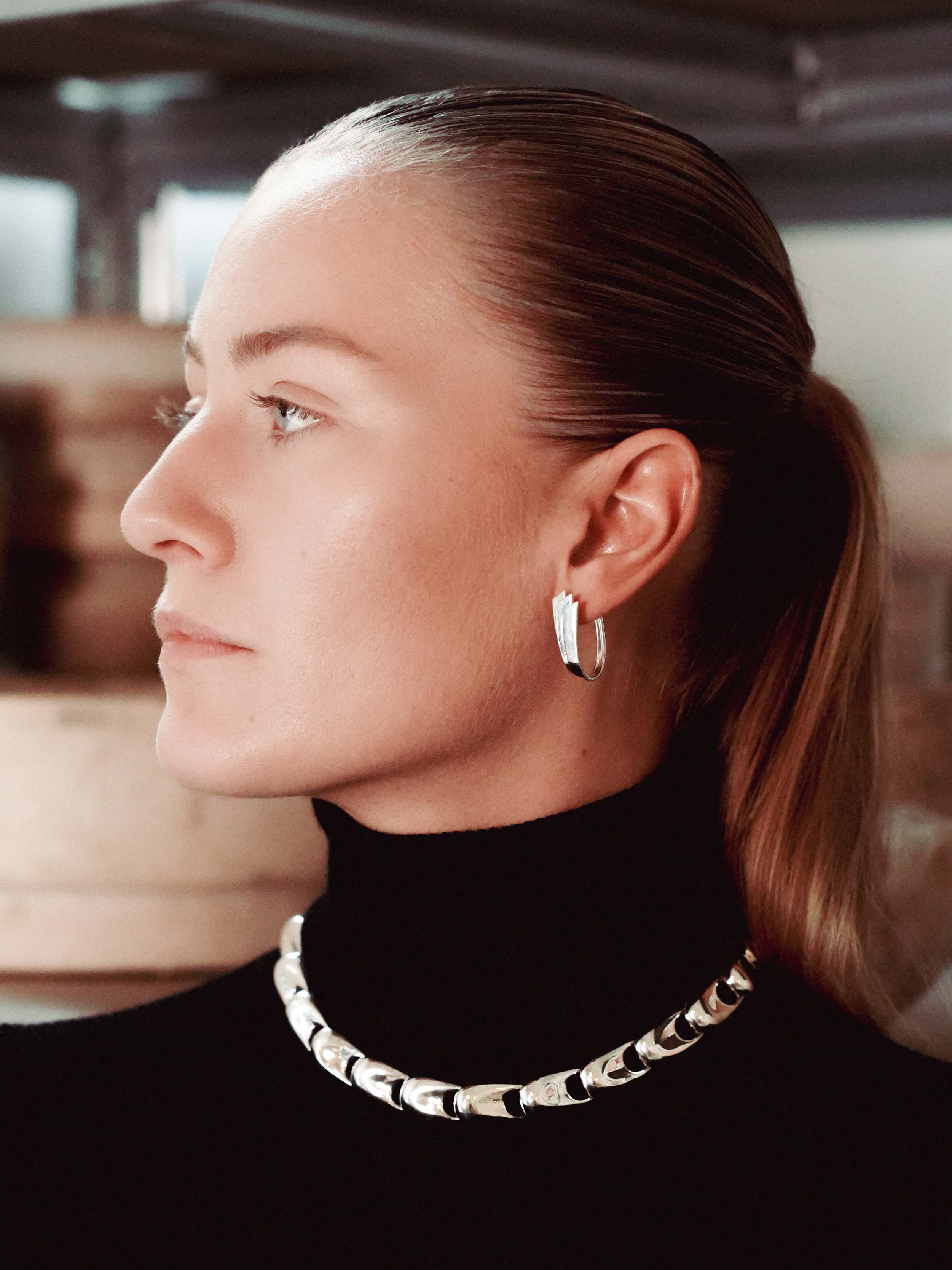 SYMMETRY EARRING RIGHT